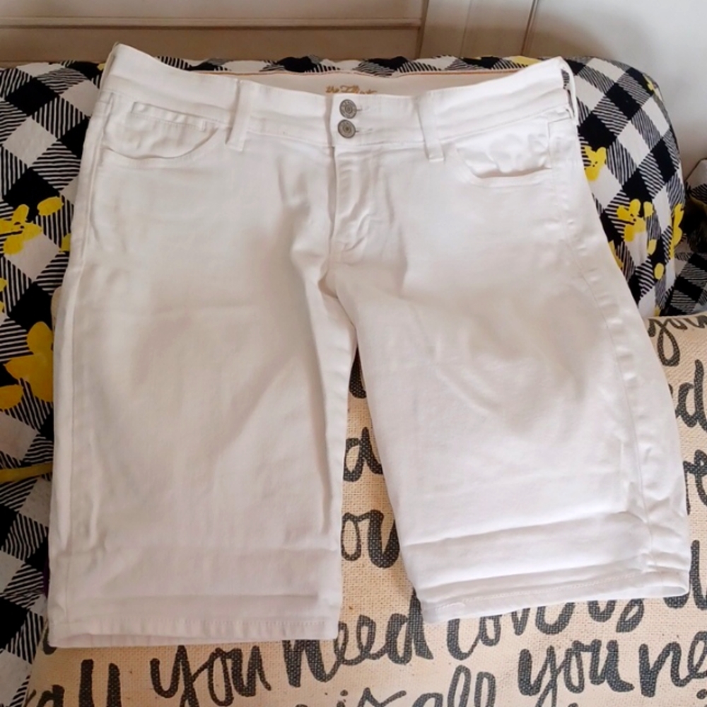 Old Navy Women's White Jean Shorts